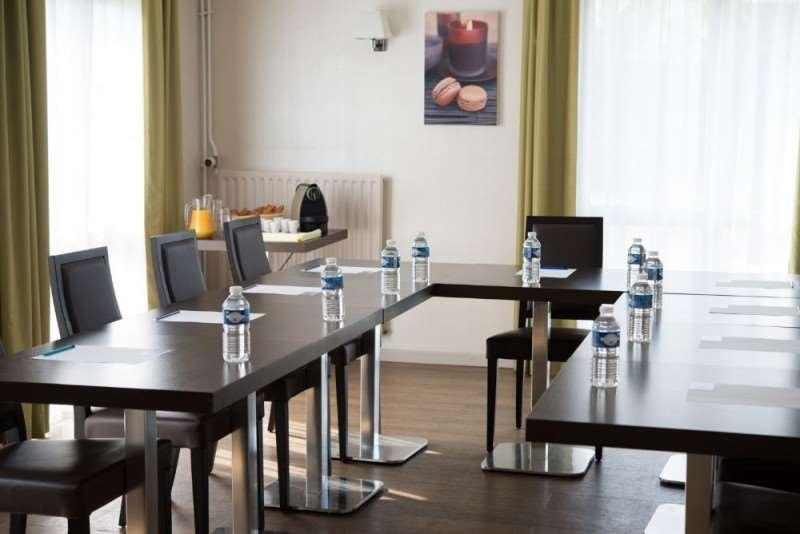 Brit Hotel Essentiel De Гранвіль Зручності фото